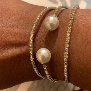 Costume Pearl Bracelet